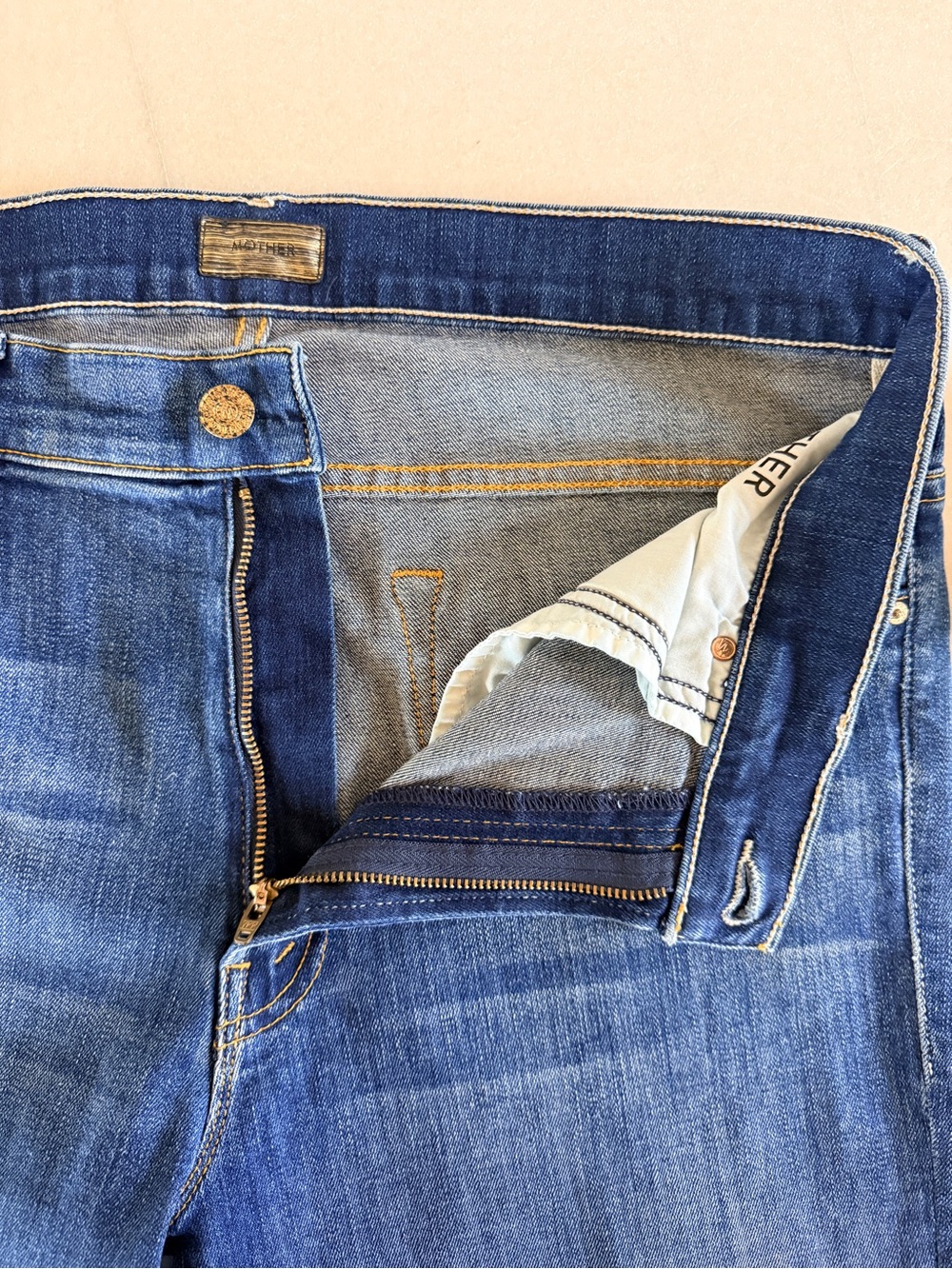 MOTHER The Insider Crop Step Fray Jeans Not Rough Enough Size 32 Like New - Picture 10 of 16